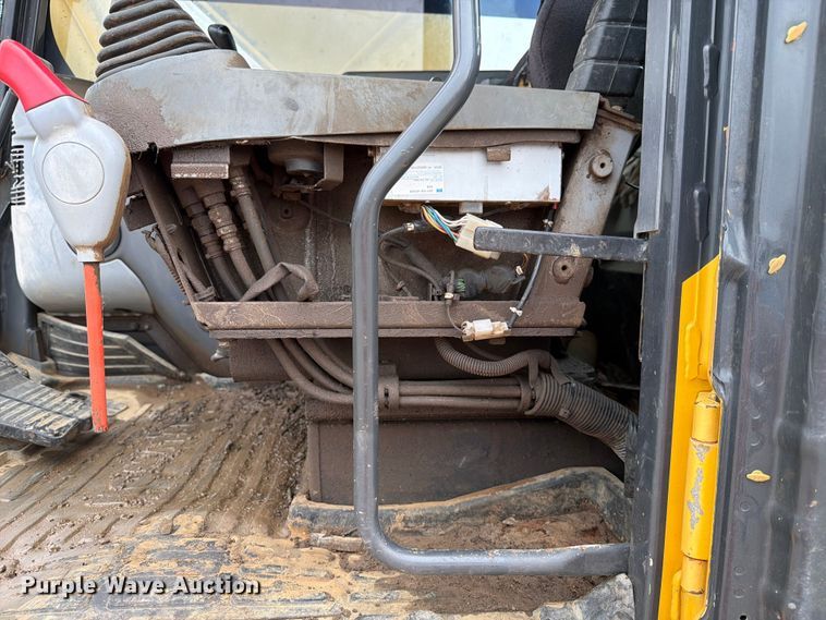 image for item EX3997 2012 Komatsu PC200LC-8 excavator
