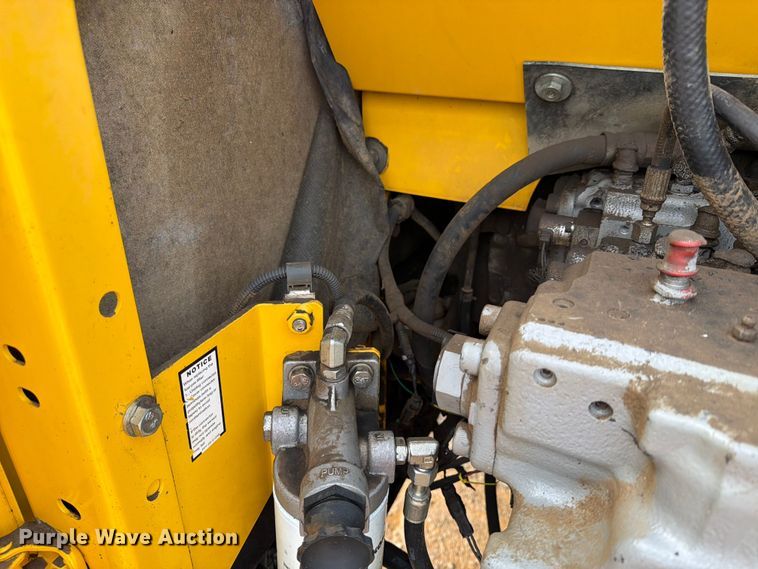 image for item EX3997 2012 Komatsu PC200LC-8 excavator