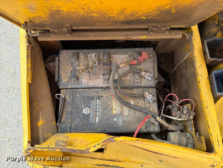 image for item EX3997 2012 Komatsu PC200LC-8 excavator