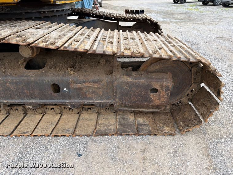 image for item EX3997 2012 Komatsu PC200LC-8 excavator