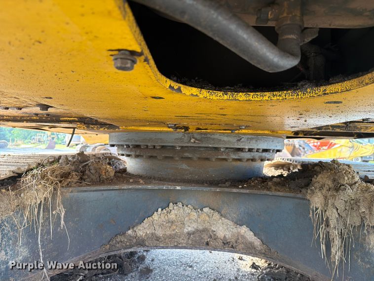 image for item EX3998 2005 Komatsu PC200-7 excavator