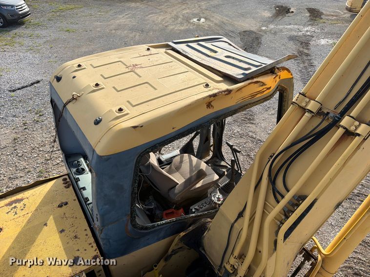 image for item EX3998 2005 Komatsu PC200-7 excavator