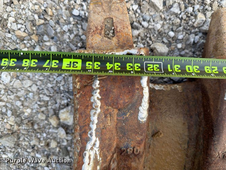 image for item EX3998 2005 Komatsu PC200-7 excavator