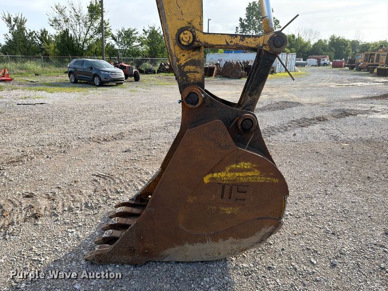 image for item EX3998 2005 Komatsu PC200-7 excavator