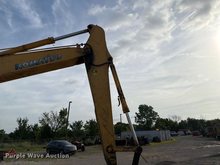 image for item EX3998 2005 Komatsu PC200-7 excavator
