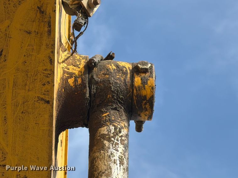 image for item EX3998 2005 Komatsu PC200-7 excavator