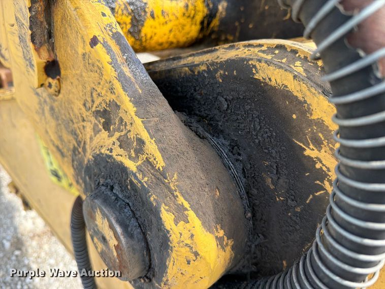 image for item EX3998 2005 Komatsu PC200-7 excavator