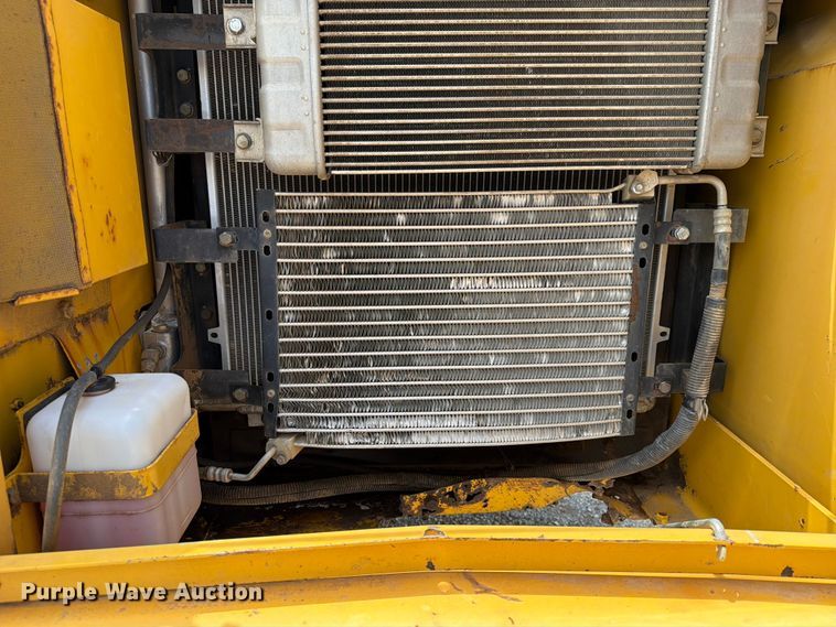 image for item EX3998 2005 Komatsu PC200-7 excavator