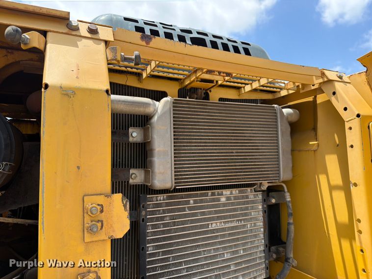 image for item EX3998 2005 Komatsu PC200-7 excavator