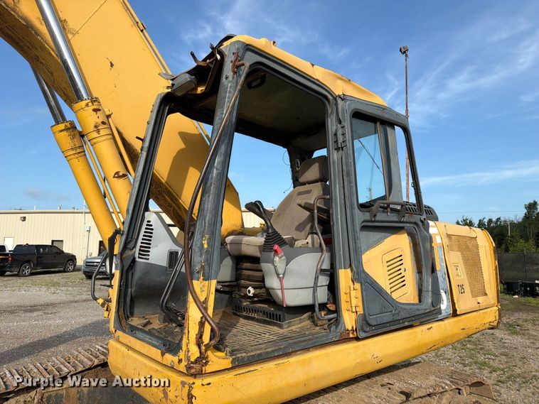 image for item EX3998 2005 Komatsu PC200-7 excavator