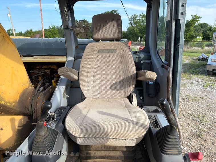 image for item EX3998 2005 Komatsu PC200-7 excavator