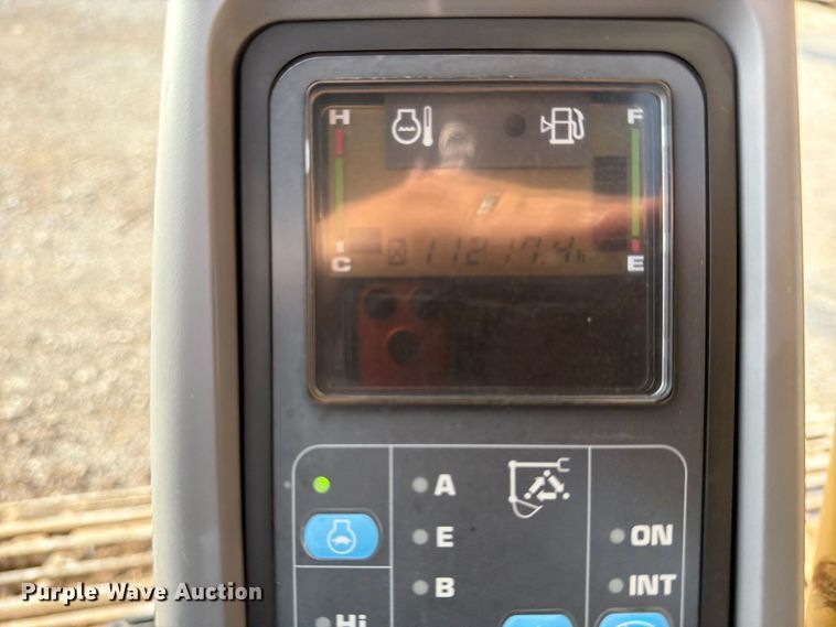 image for item EX3998 2005 Komatsu PC200-7 excavator
