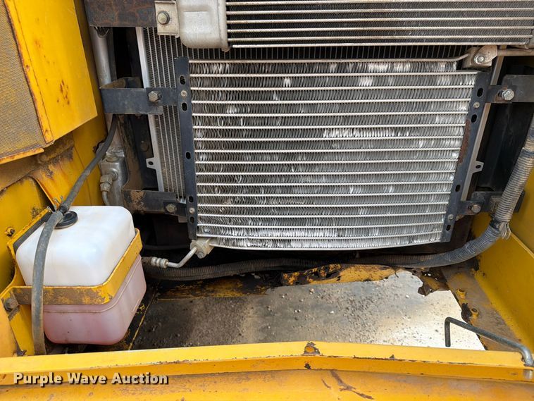 image for item EX3998 2005 Komatsu PC200-7 excavator