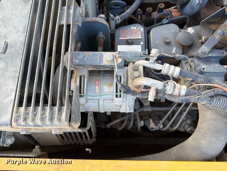 image for item EX3998 2005 Komatsu PC200-7 excavator