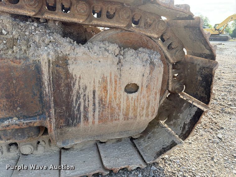 image for item EX3998 2005 Komatsu PC200-7 excavator