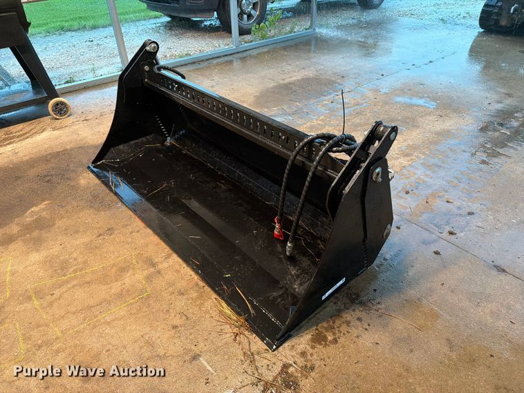 image for item EX4000 CAPTOK skid steer bucket