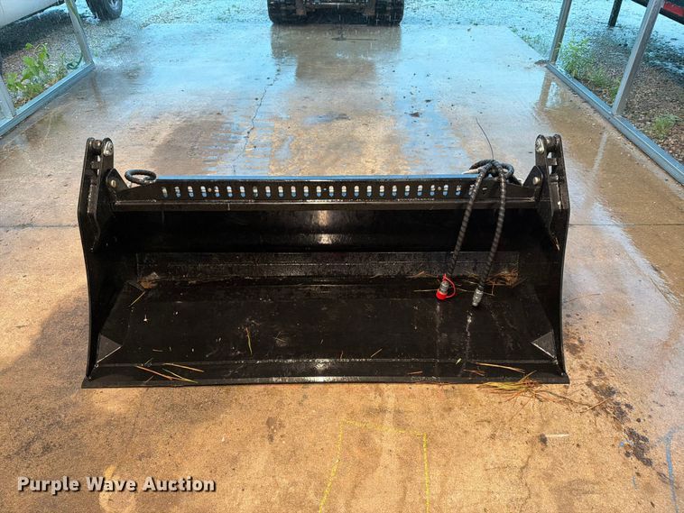 image for item EX4000 CAPTOK skid steer bucket