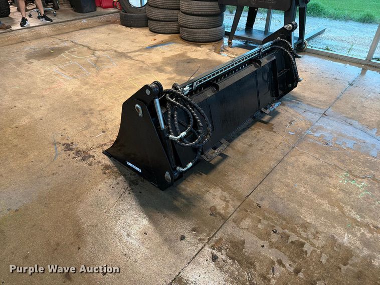 image for item EX4000 CAPTOK skid steer bucket