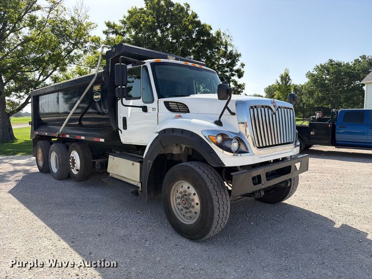 image for item EX4009 2019 International WorkStar 7600 dump truck