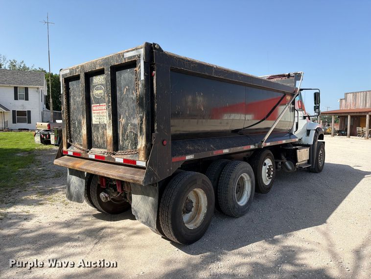 image for item EX4009 2019 International WorkStar 7600 dump truck