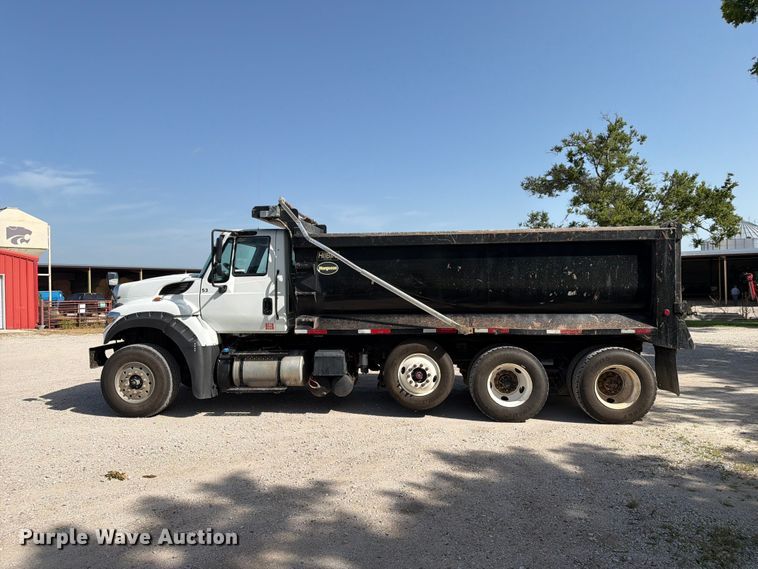 image for item EX4009 2019 International WorkStar 7600 dump truck