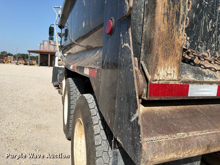 image for item EX4009 2019 International WorkStar 7600 dump truck