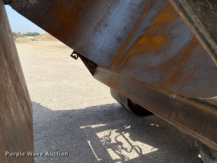 image for item EX4009 2019 International WorkStar 7600 dump truck