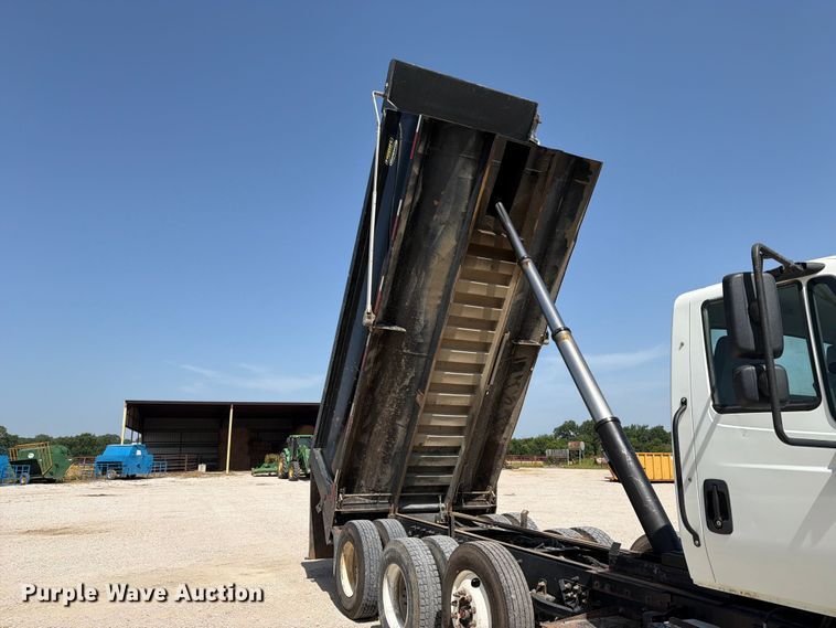 image for item EX4009 2019 International WorkStar 7600 dump truck