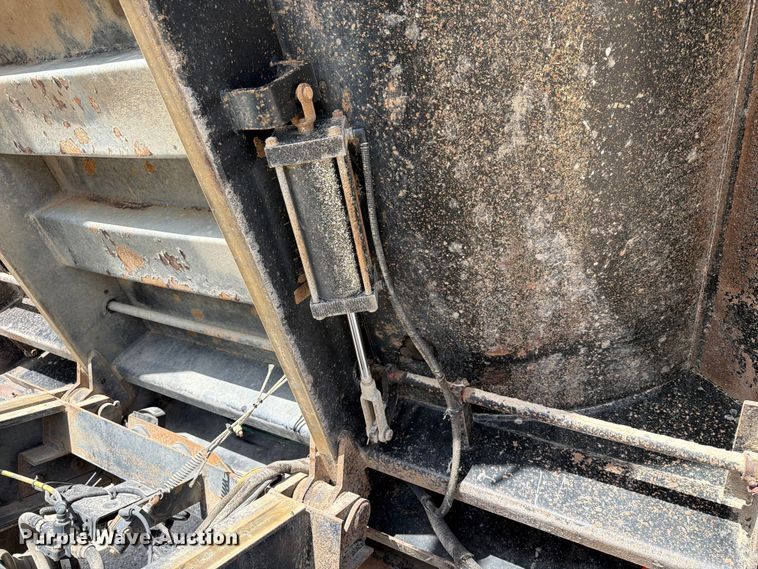 image for item EX4009 2019 International WorkStar 7600 dump truck