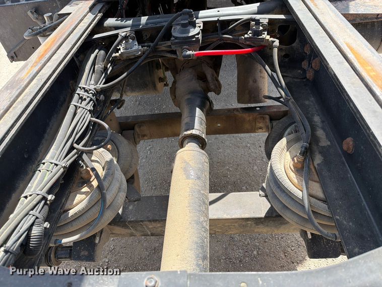 image for item EX4009 2019 International WorkStar 7600 dump truck