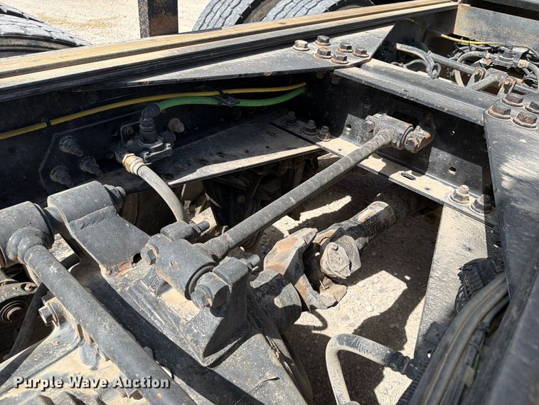 image for item EX4009 2019 International WorkStar 7600 dump truck