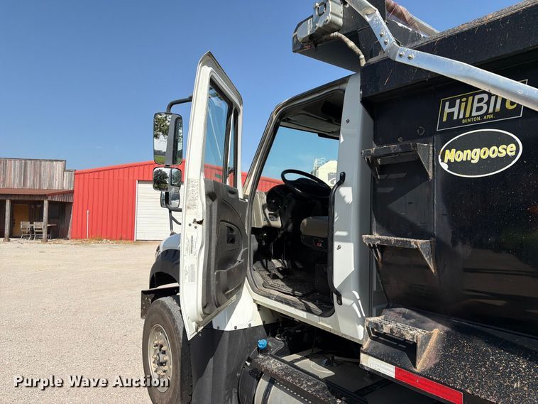 image for item EX4009 2019 International WorkStar 7600 dump truck