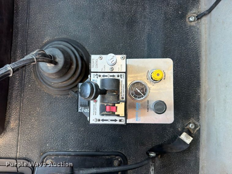 image for item EX4009 2019 International WorkStar 7600 dump truck