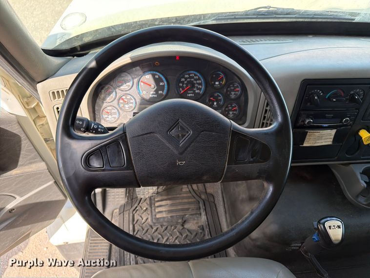 image for item EX4009 2019 International WorkStar 7600 dump truck