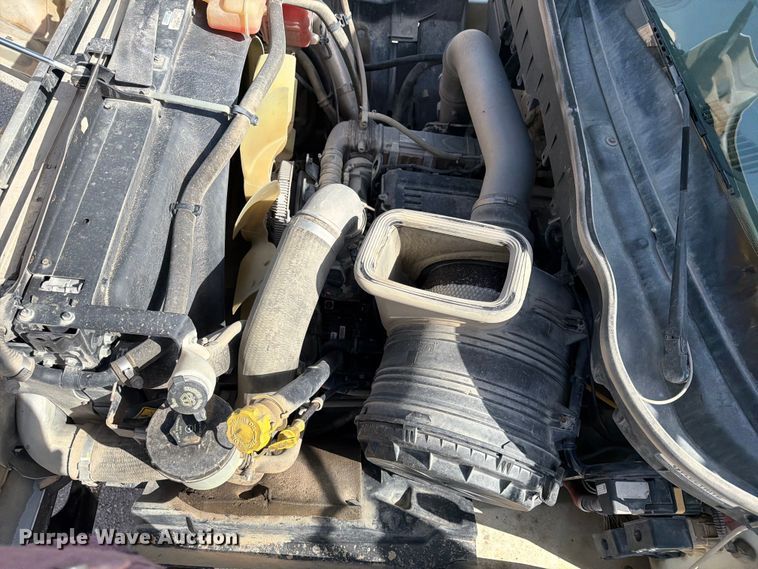 image for item EX4009 2019 International WorkStar 7600 dump truck