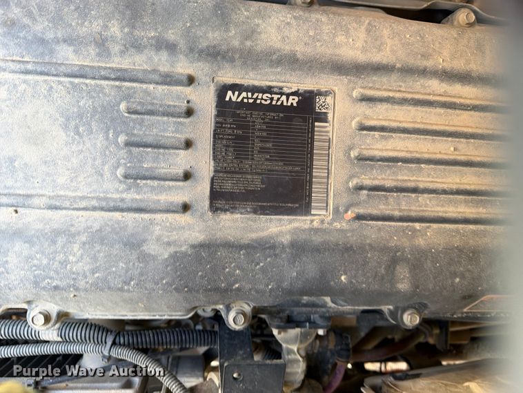 image for item EX4009 2019 International WorkStar 7600 dump truck