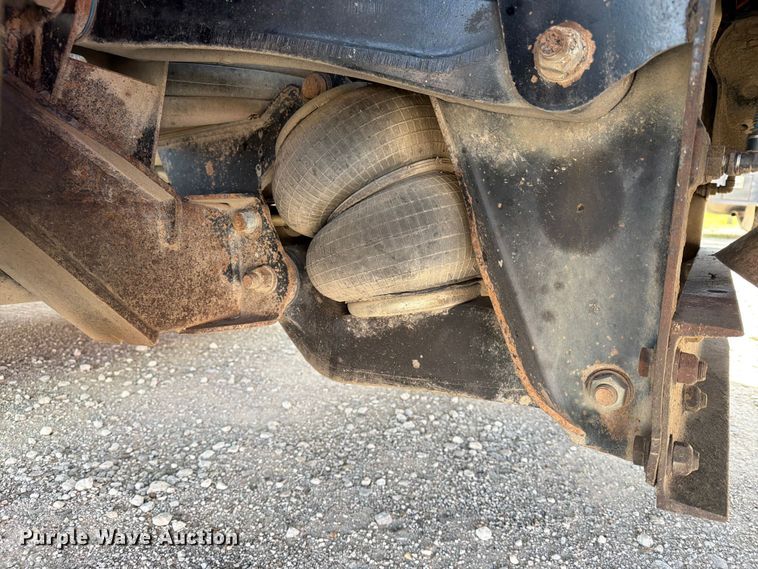 image for item EX4009 2019 International WorkStar 7600 dump truck