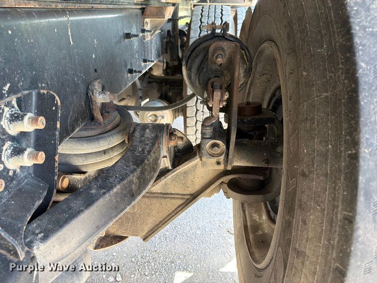 image for item EX4009 2019 International WorkStar 7600 dump truck