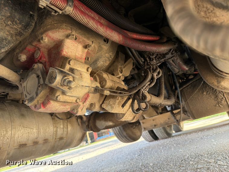 image for item EX4009 2019 International WorkStar 7600 dump truck