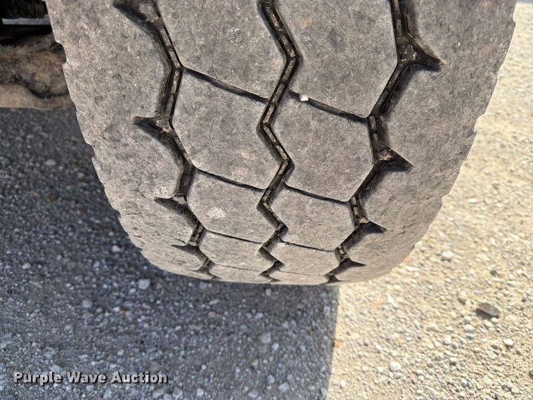 image for item EX4009 2019 International WorkStar 7600 dump truck