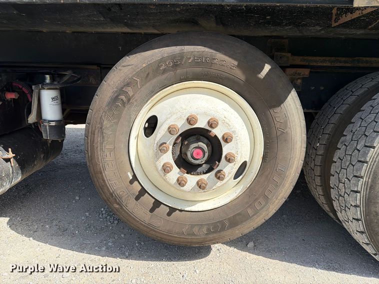 image for item EX4009 2019 International WorkStar 7600 dump truck
