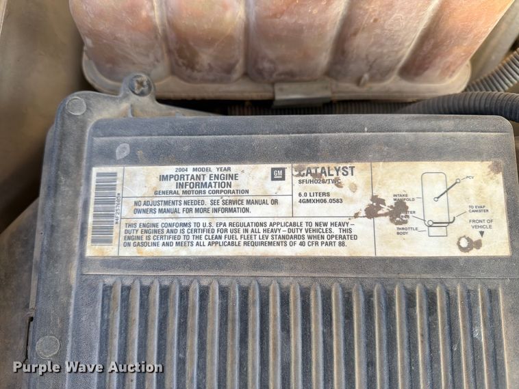 image for item EX4010 2004 Chevrolet Silverado 3500 Crew Cab pickup truck
