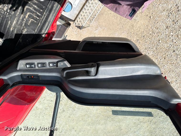 image for item EX4012 2014 Mack CHU613 semi truck