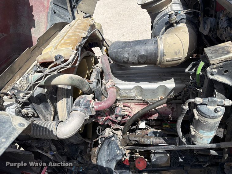 image for item EX4012 2014 Mack CHU613 semi truck