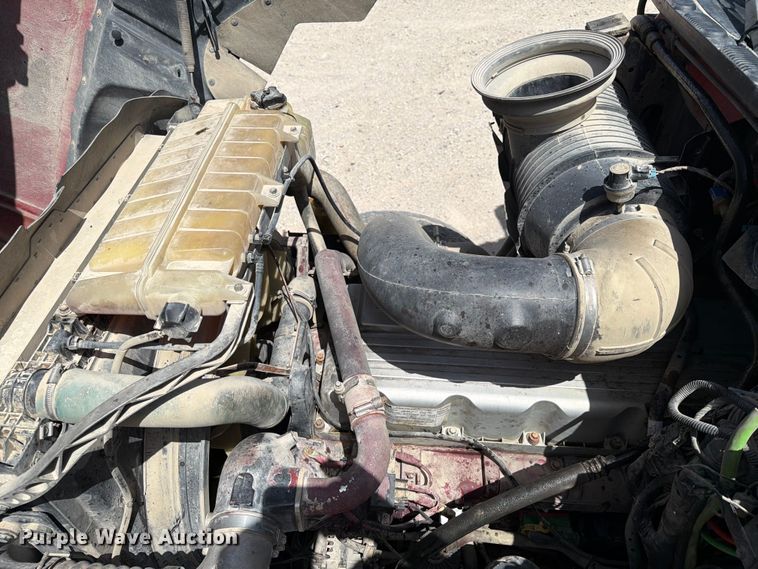 image for item EX4012 2014 Mack CHU613 semi truck