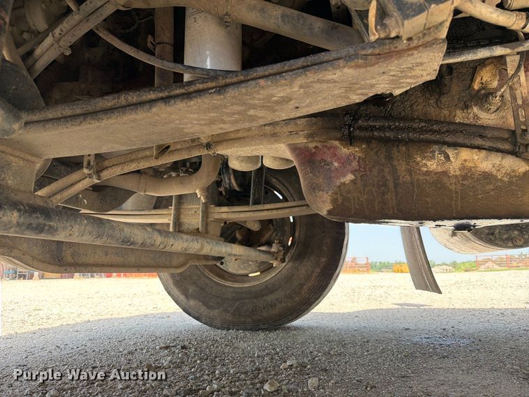 image for item EX4012 2014 Mack CHU613 semi truck