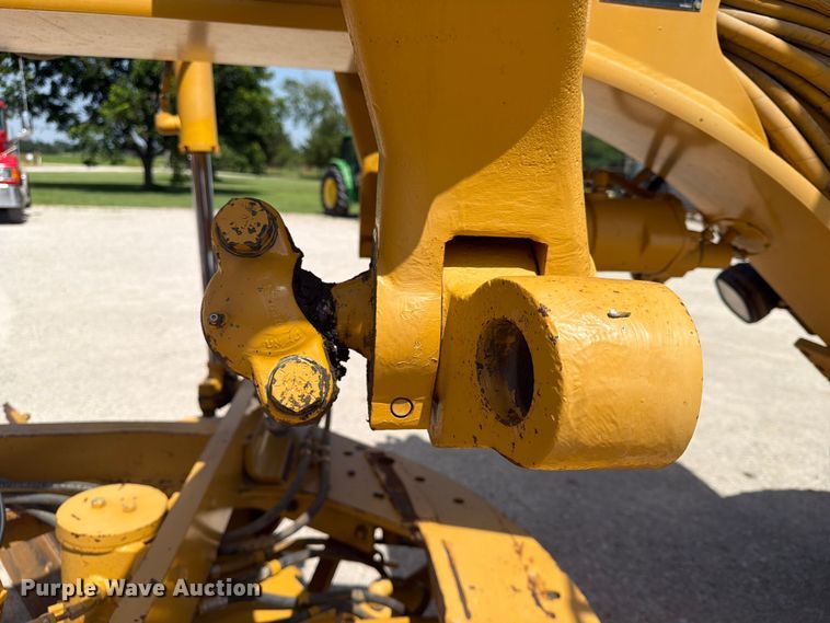 image for item EX4013 2003 Caterpillar 160H motor grader