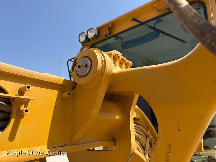 image for item EX4013 2003 Caterpillar 160H motor grader
