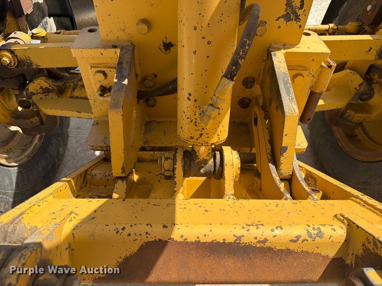 image for item EX4013 2003 Caterpillar 160H motor grader