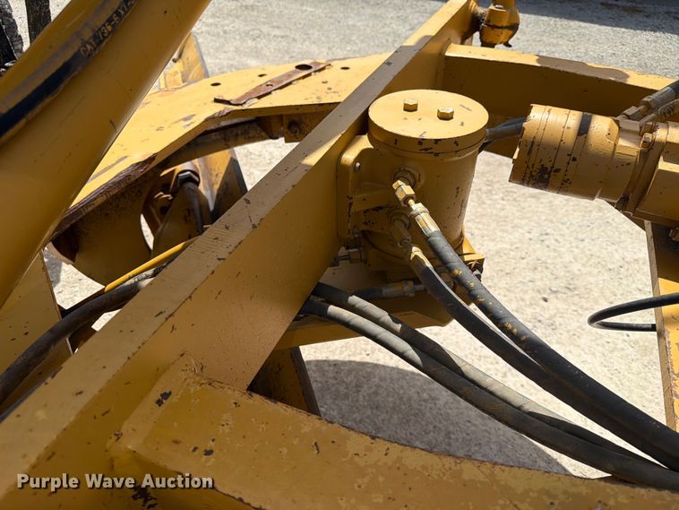 image for item EX4013 2003 Caterpillar 160H motor grader